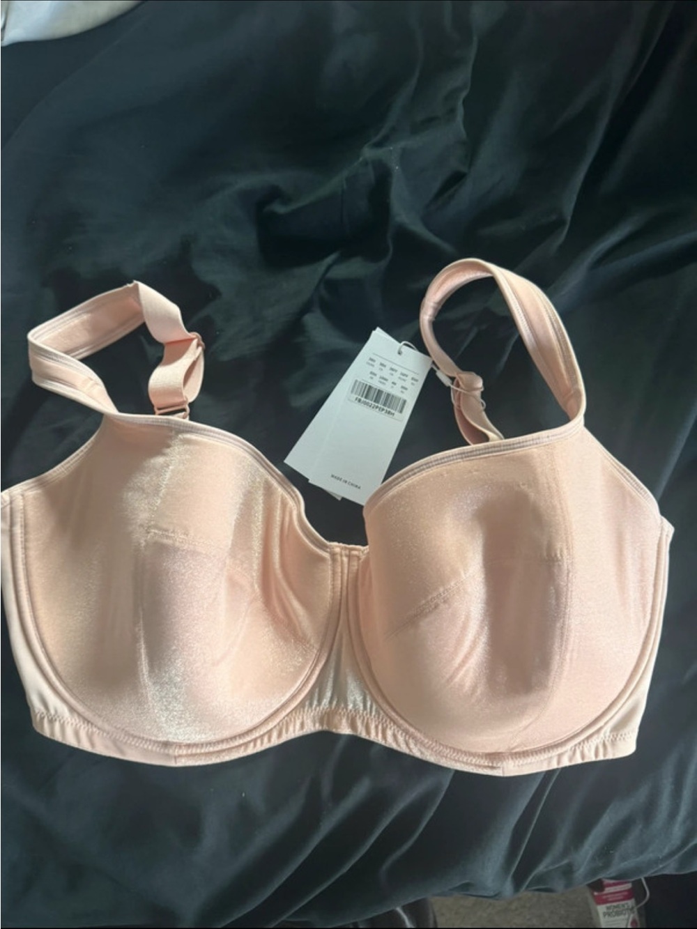 Smooth Light Pink Underwire Bra with Supportive Cups